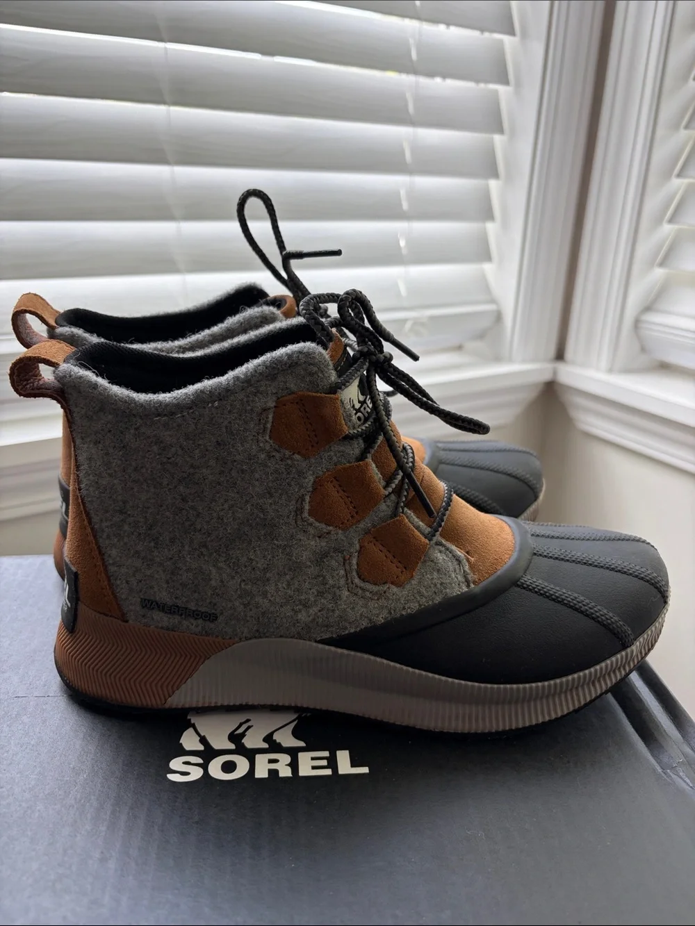 Sorel Gray Wool & Brown Suede Waterproof Duck Boots